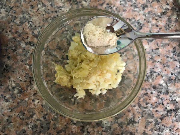 野山椒末蒸秋刀鱼