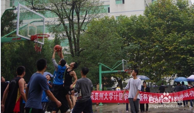 篮球抢篮板的要领