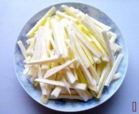 请问如何切茭白