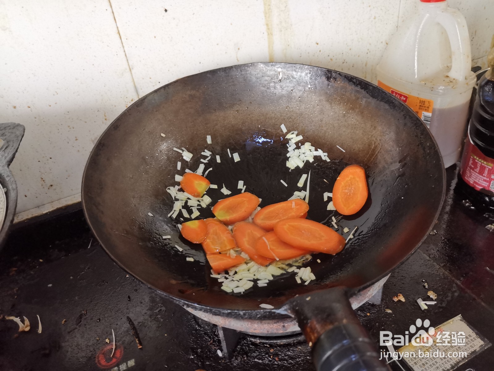 剩豚鸭炖白菜做法