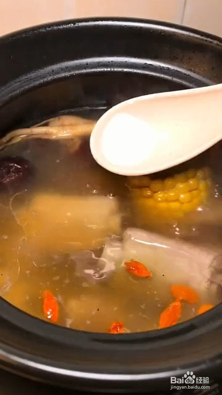 如何制作莲藕排骨汤