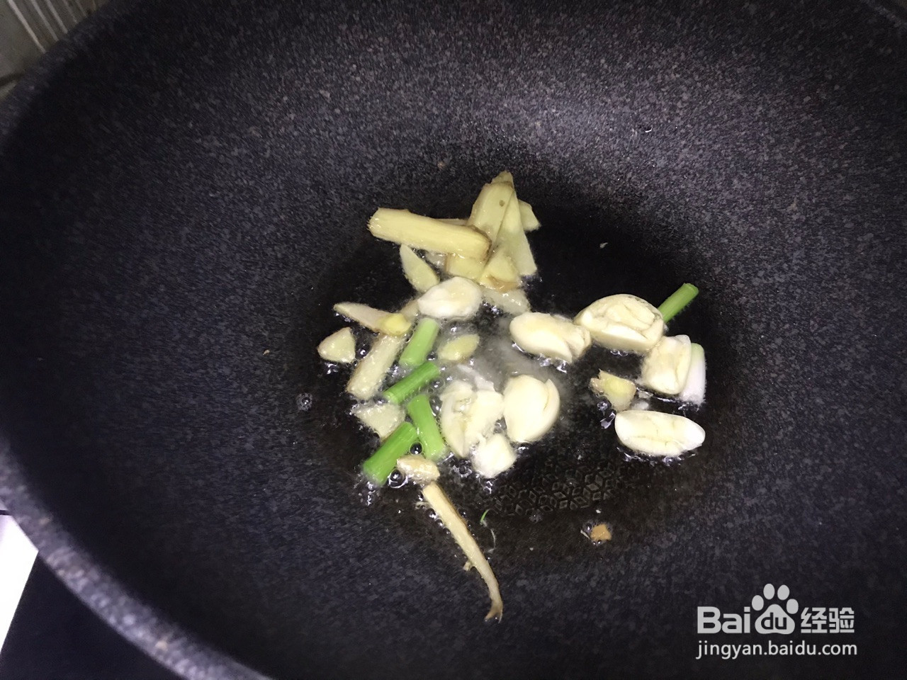 啤酒香辣螺丝的做法