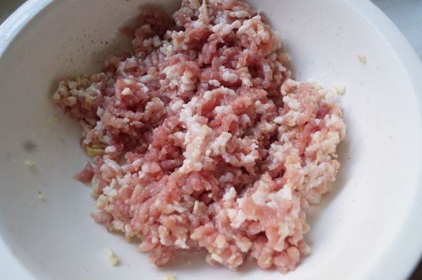 鲜虾芹菜大馄饨