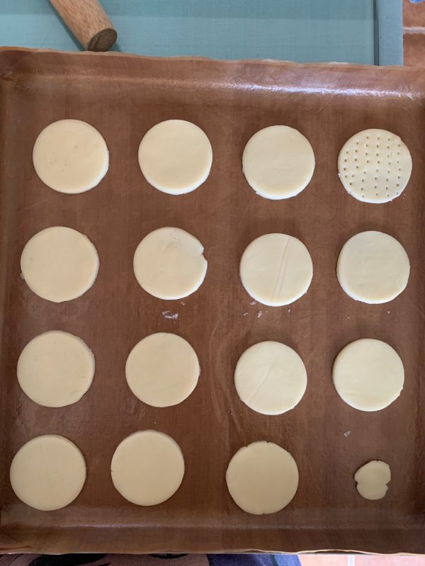 牛奶奶油沙饼干