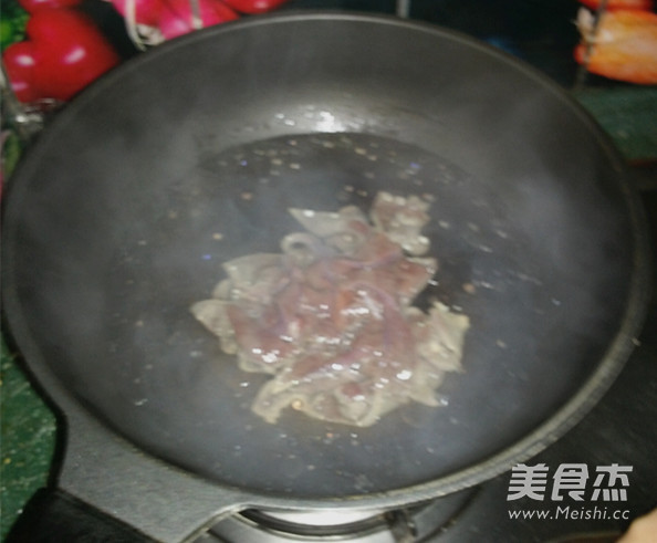 辣椒炒猪肝的做法