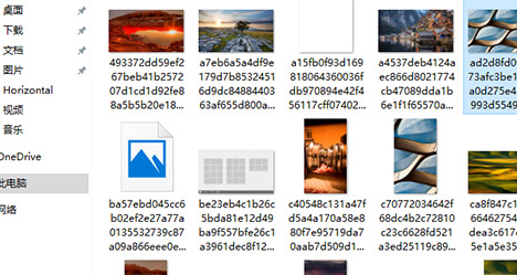 怎样简单保存下载 Windows 10 随机聚焦锁屏壁纸