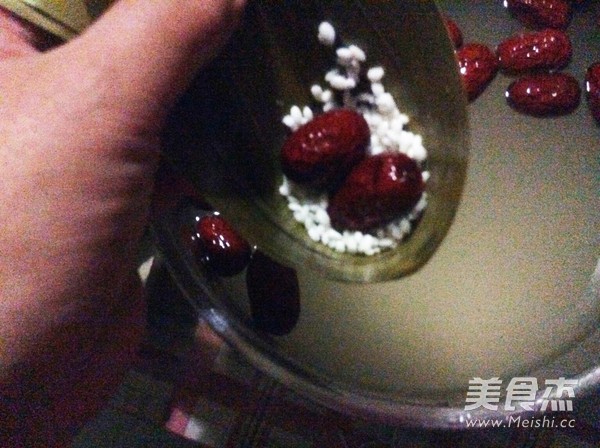 大枣糯米粽的做法