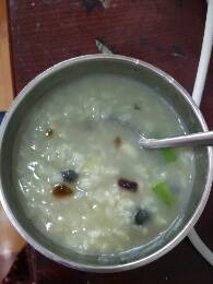 怎样煲好喝的皮蛋粥