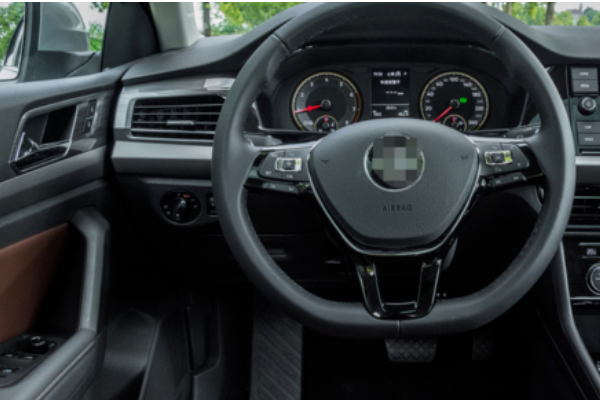 沃尔沃XC60引擎盖怎么开啊