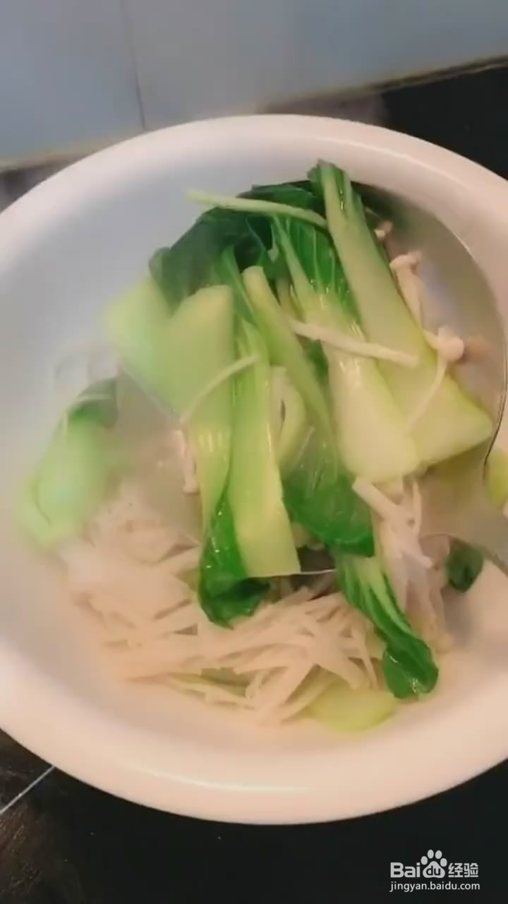 如何制作金针肥牛