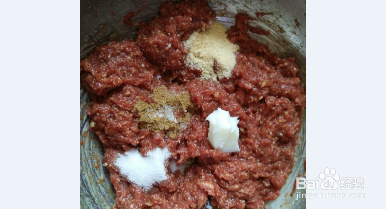 圆葱猪肉包怎么调馅