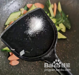 火腿肠炒青瓜的制作步骤