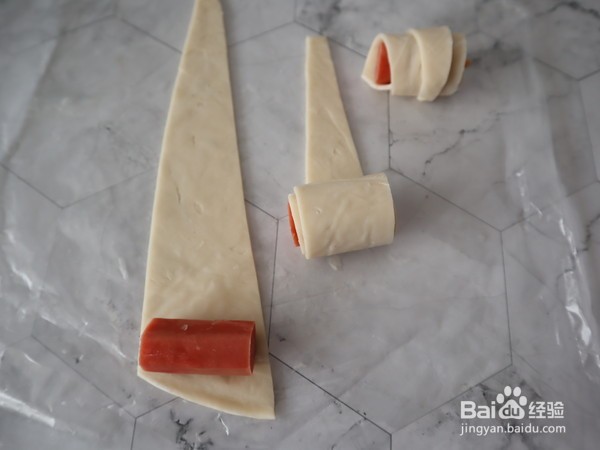 手抓饼酥皮热狗的做法