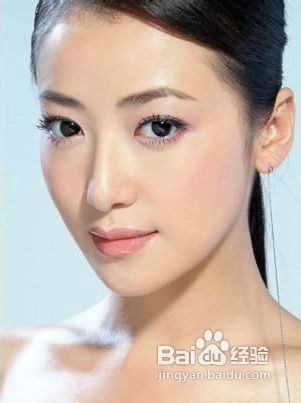 教你8个DIY眼膜，方便简单又有效