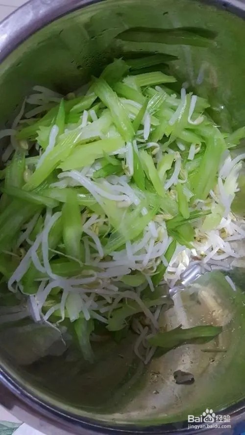 豆芽拌芹菜