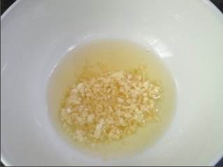 家常菜:凉拌鱼皮