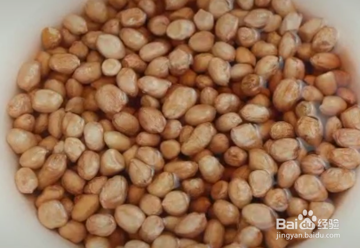 酥脆花生米的做法