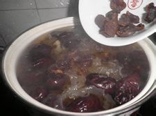 【菜谱换礼2】----红枣桂圆银耳羹