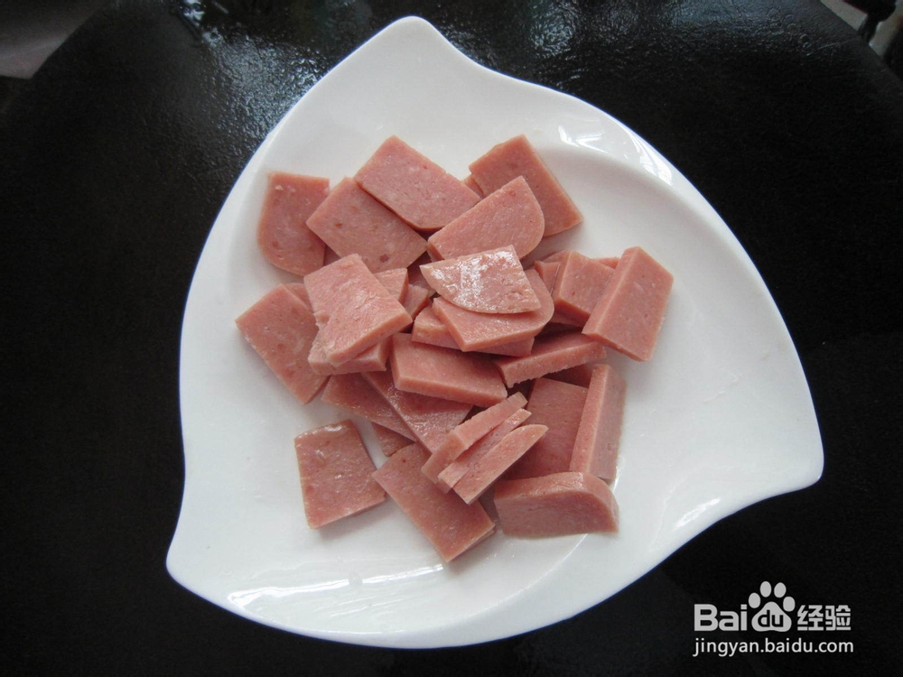 青椒炒火腿的做法