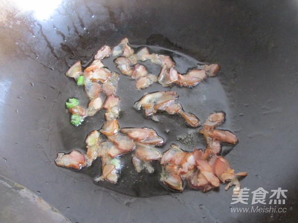 鲜虾菌菇熏肉披萨