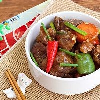 如何制作胡萝卜香炖牛腱