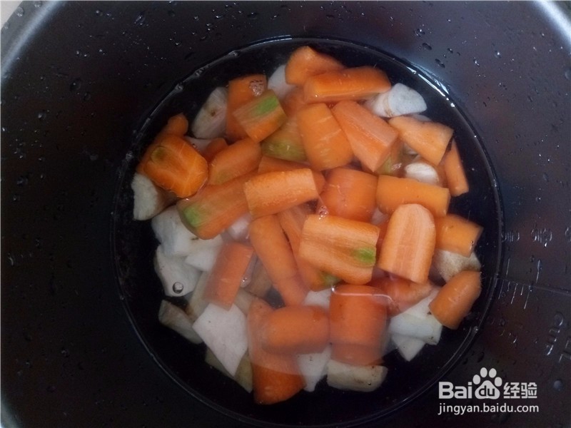 萝卜淮山煲猪骨汤