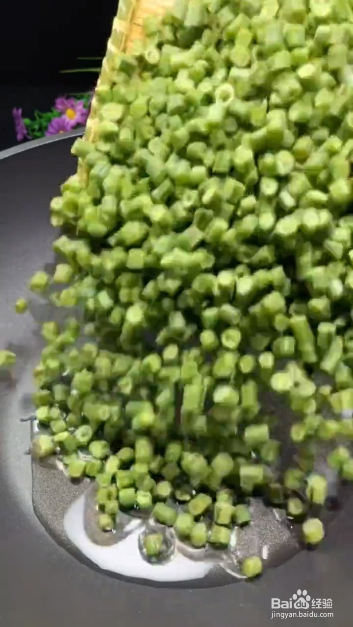 超级无敌下饭好吃的豆角炒肉末要怎样做