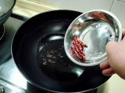 油炝包心菜的做法