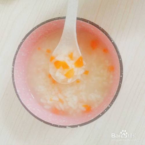 胡萝卜白米粥的做法