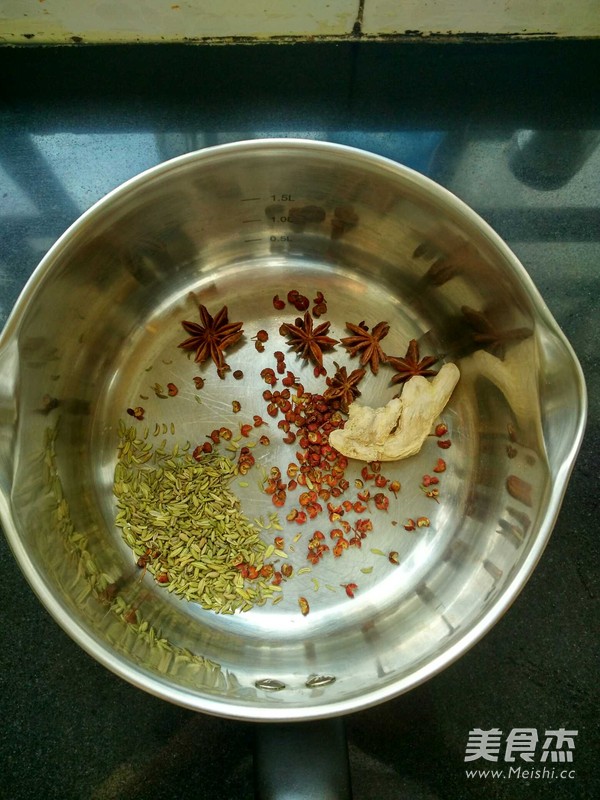 卤香鸡蛋的做法