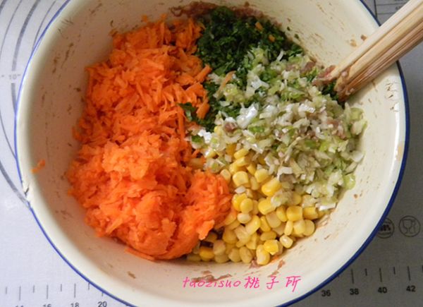 牛肉馅烫面蒸饺