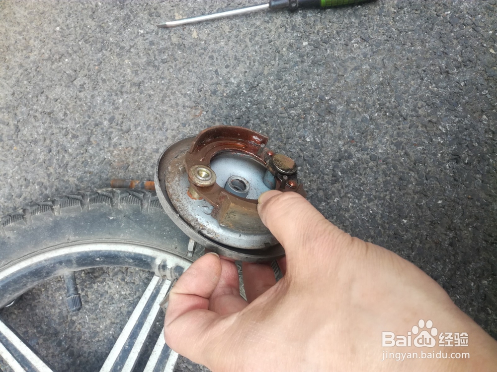 如何换电瓶车闸