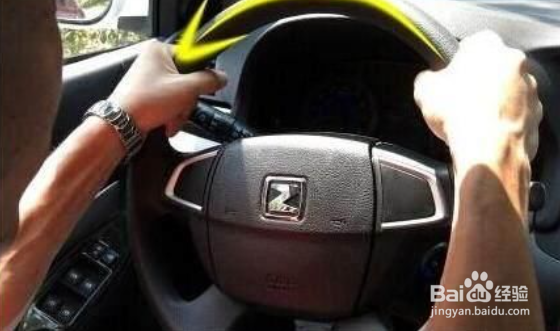 汽车钥匙进去了就是拧不动怎么办