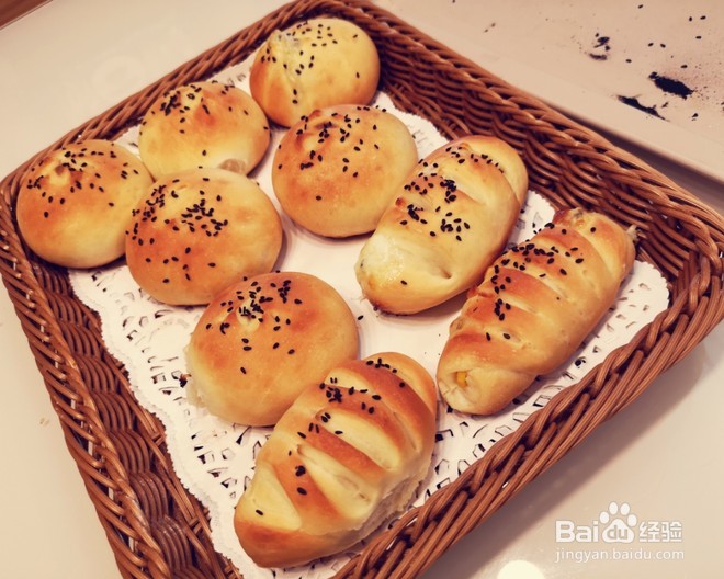 芝士培根玉米餐包的做法