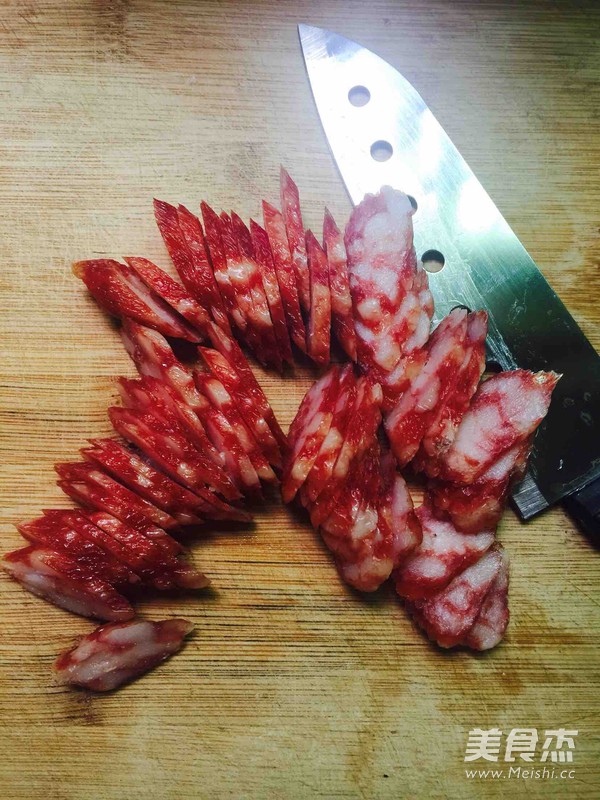 广式甜腊肠煲仔饭