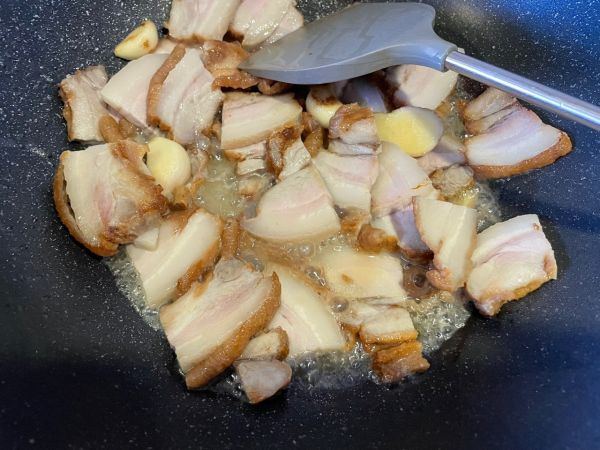 桂花红烧虎皮肉炖芋头