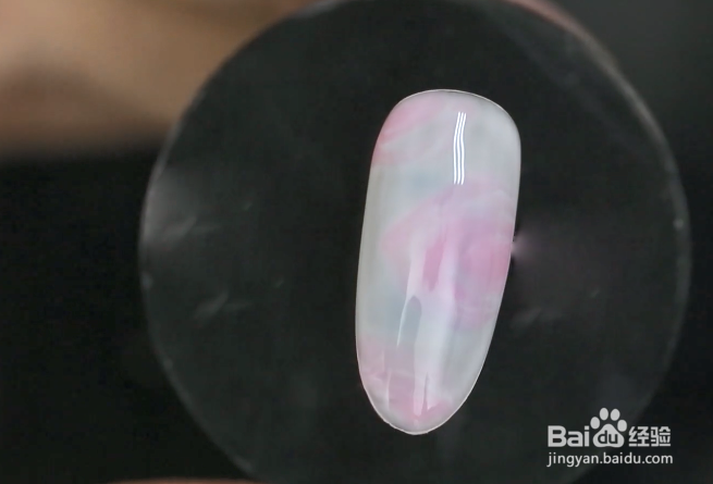 怎样做浪漫的晕染玫瑰花美甲？