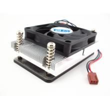 电脑游戏时机器发出噪音怎么办？