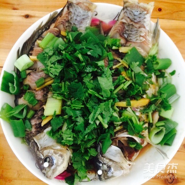 清蒸鲫鱼的做法