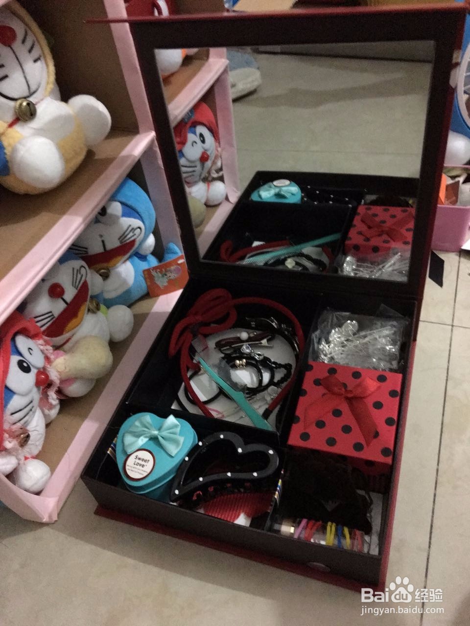 如何将月饼盒变身美美梳妆盒
