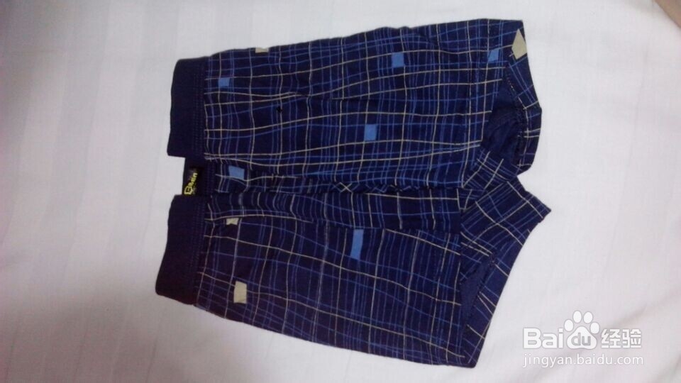 如何简单叠衣服,裤子,袜子,内裤