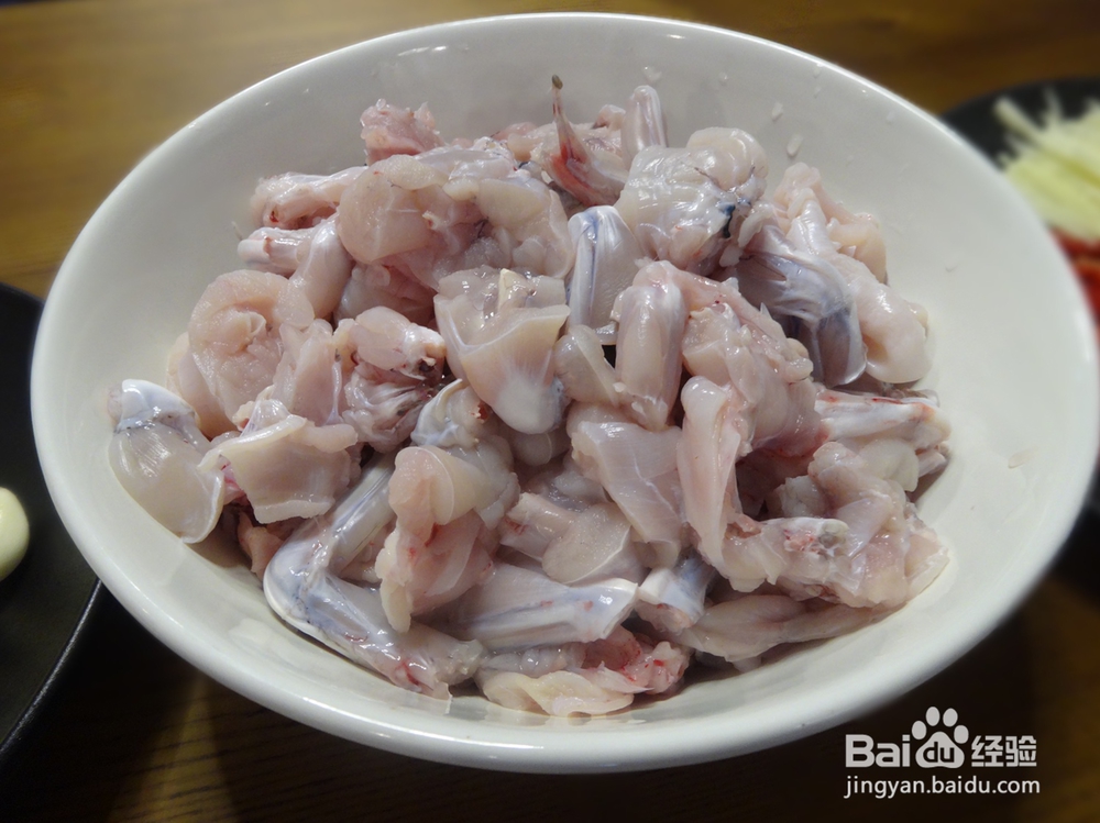 怎么吃都不腻的泡椒仔姜牛蛙