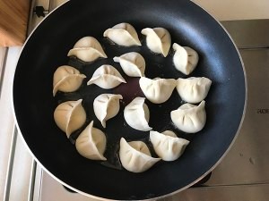 抱蛋煎饺怎么做