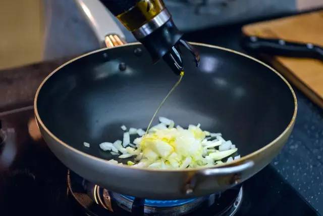 旧金山好吃的贝类锅的做法