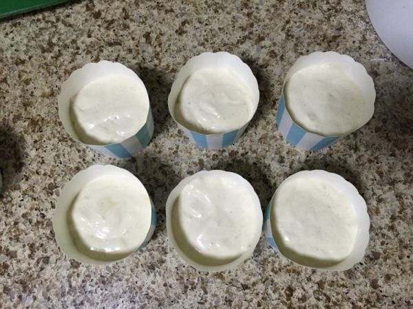 怪物娃娃纸杯蛋糕