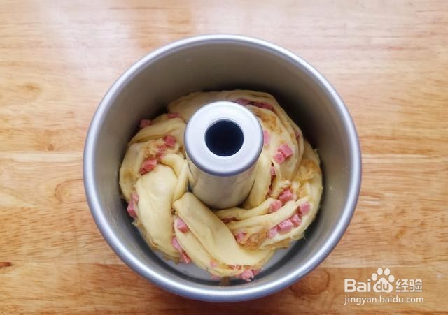 家庭自制咸香热狗肉松软面包