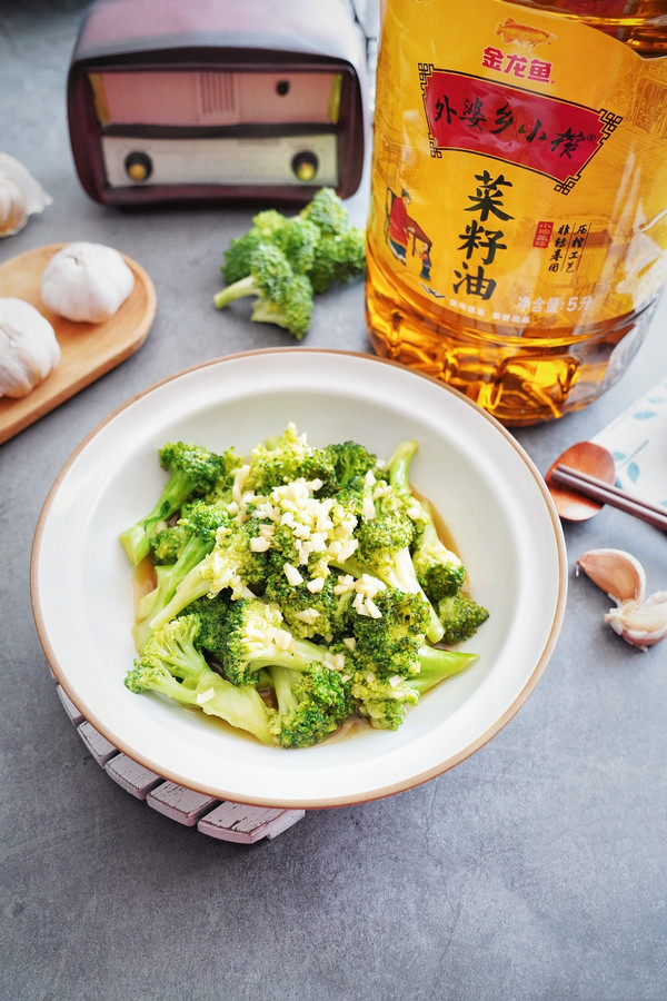 清炒蒜蓉西兰花