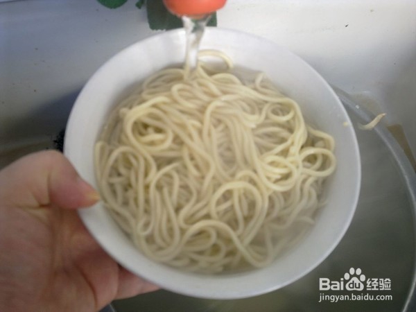 怎么做娃娃菜炒面
