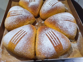 教你做全麦南瓜核桃包