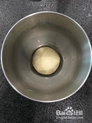 早餐面包豆沙面包卷的做法